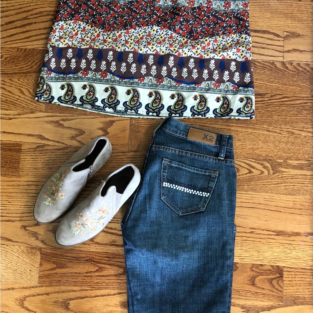 This adorable outfit The amount listed is for whole outfit and can sell seperate